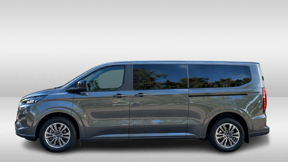 320 2.5 PHEV L2H1 Limited 9p.