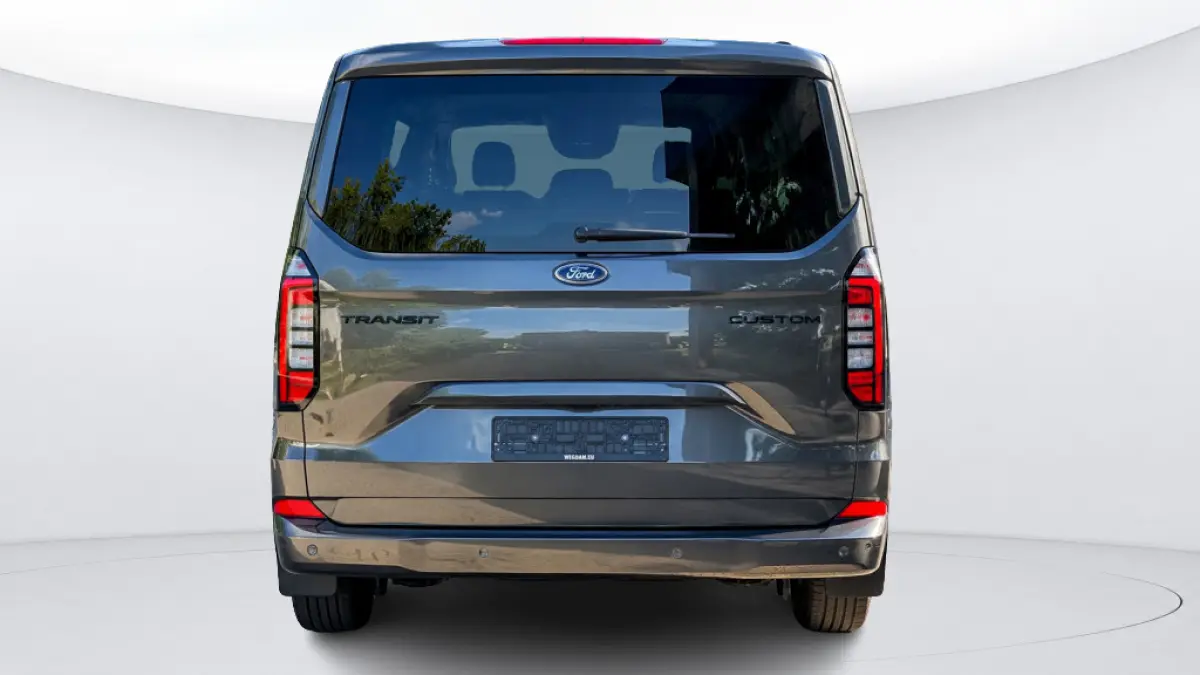 320 2.5 PHEV L2H1 Limited 9p.