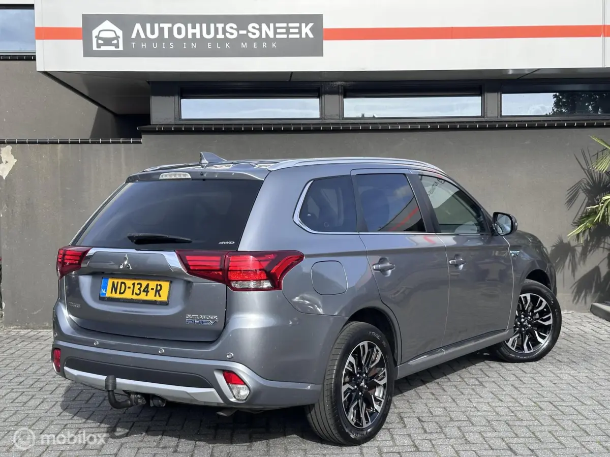 2.0 PHEV Executive|4WD|Camera|Trekhaak|