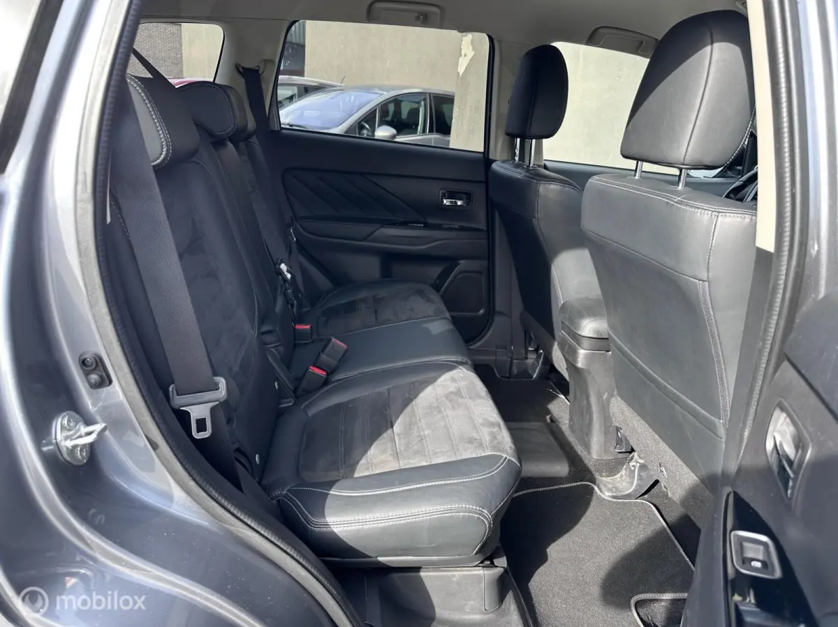 2.0 PHEV Executive|4WD|Camera|Trekhaak|