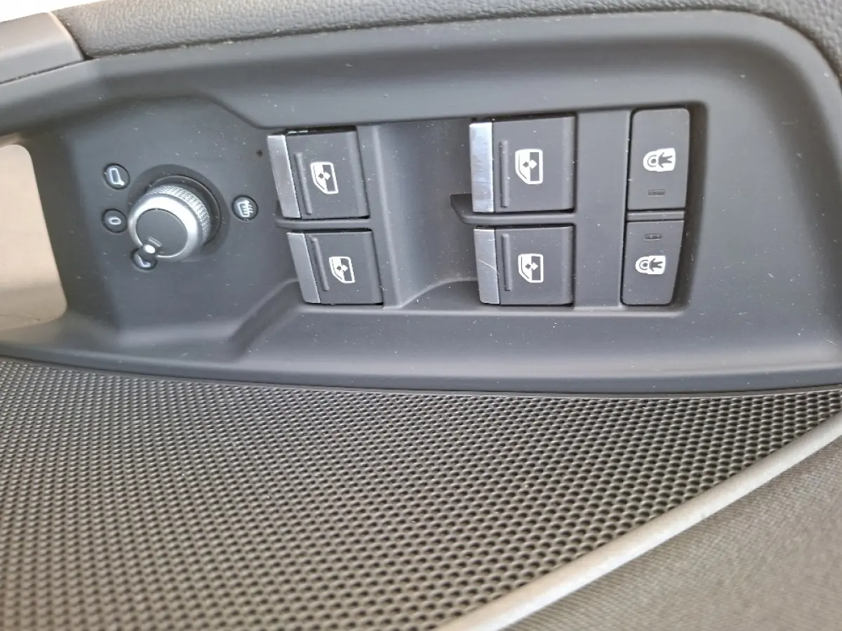 30 TFSI AUTOMAAT * Carplay * Climate Control * Parkeersensoren *