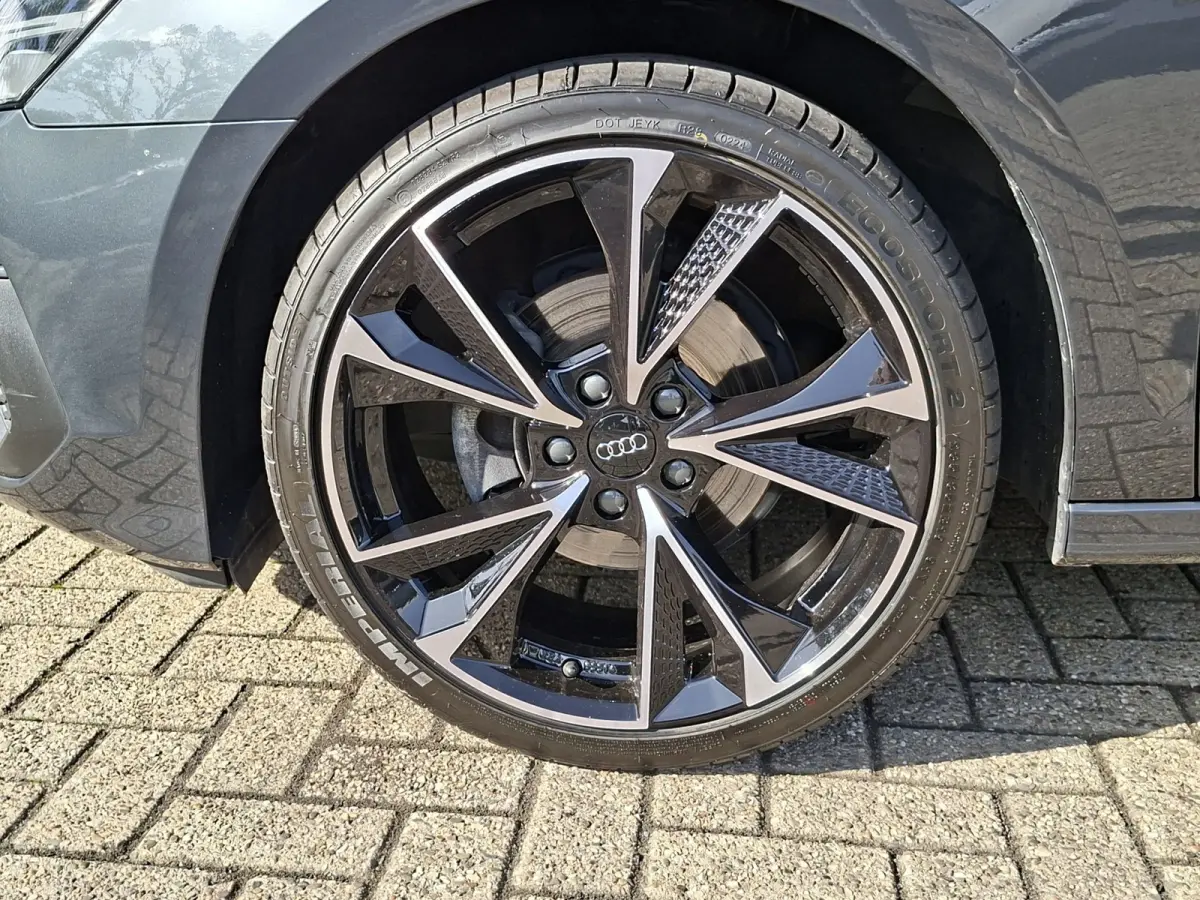 30 TFSI AUTOMAAT * Carplay * Climate Control * Parkeersensoren *