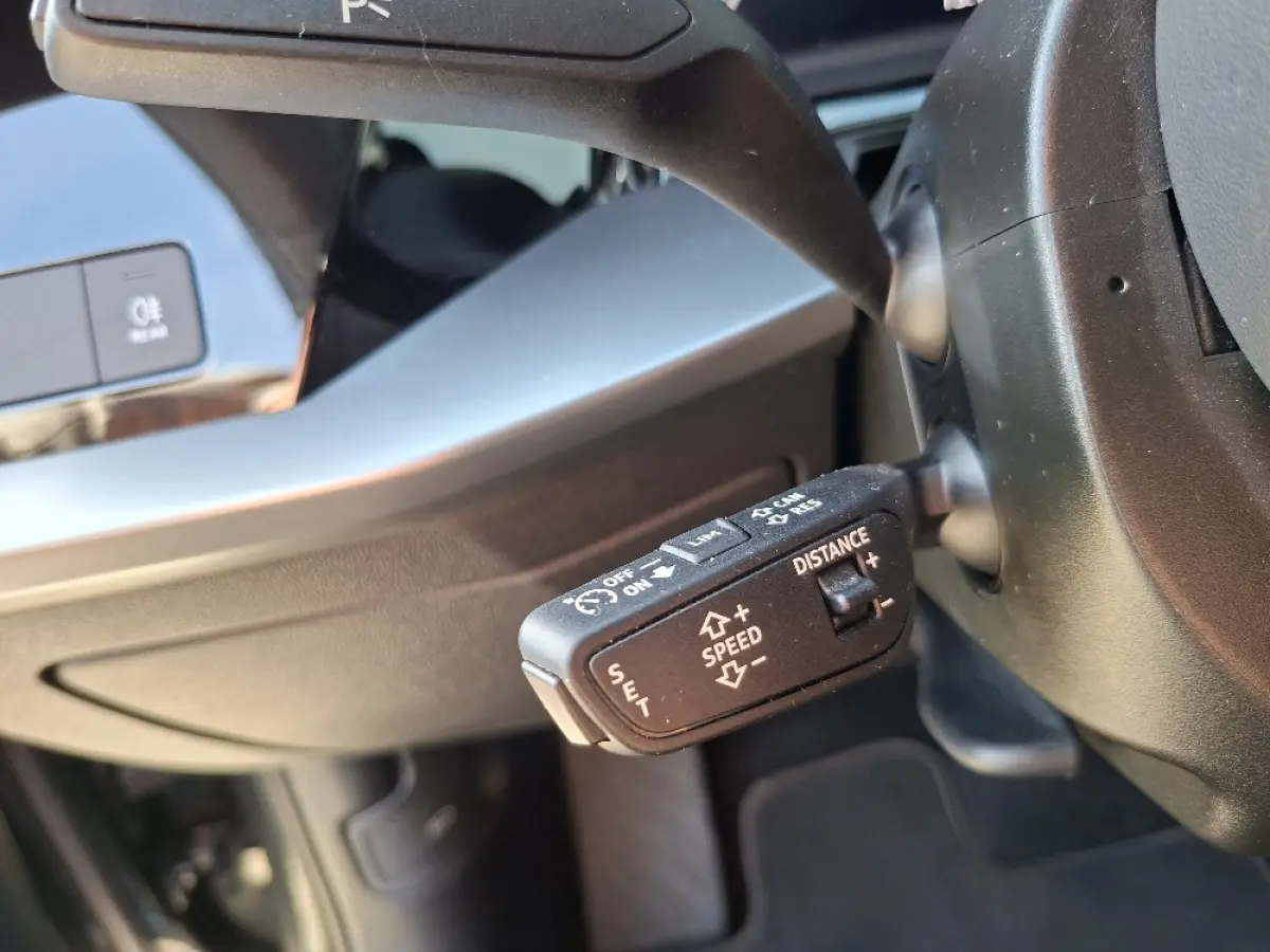 30 TFSI AUTOMAAT * Carplay * Climate Control * Parkeersensoren *