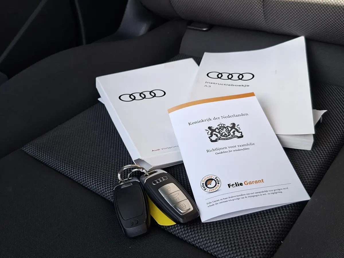 30 TFSI AUTOMAAT * Carplay * Climate Control * Parkeersensoren *