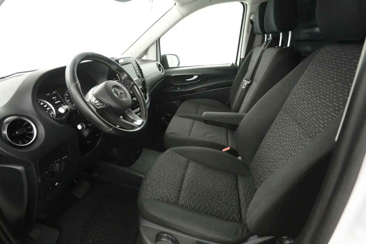 114 CDI Extra Lang | Automaat | Airco | Cruise | Camera | Carplay | 3 Zits | 2xSchuifdeur | Trekhaak