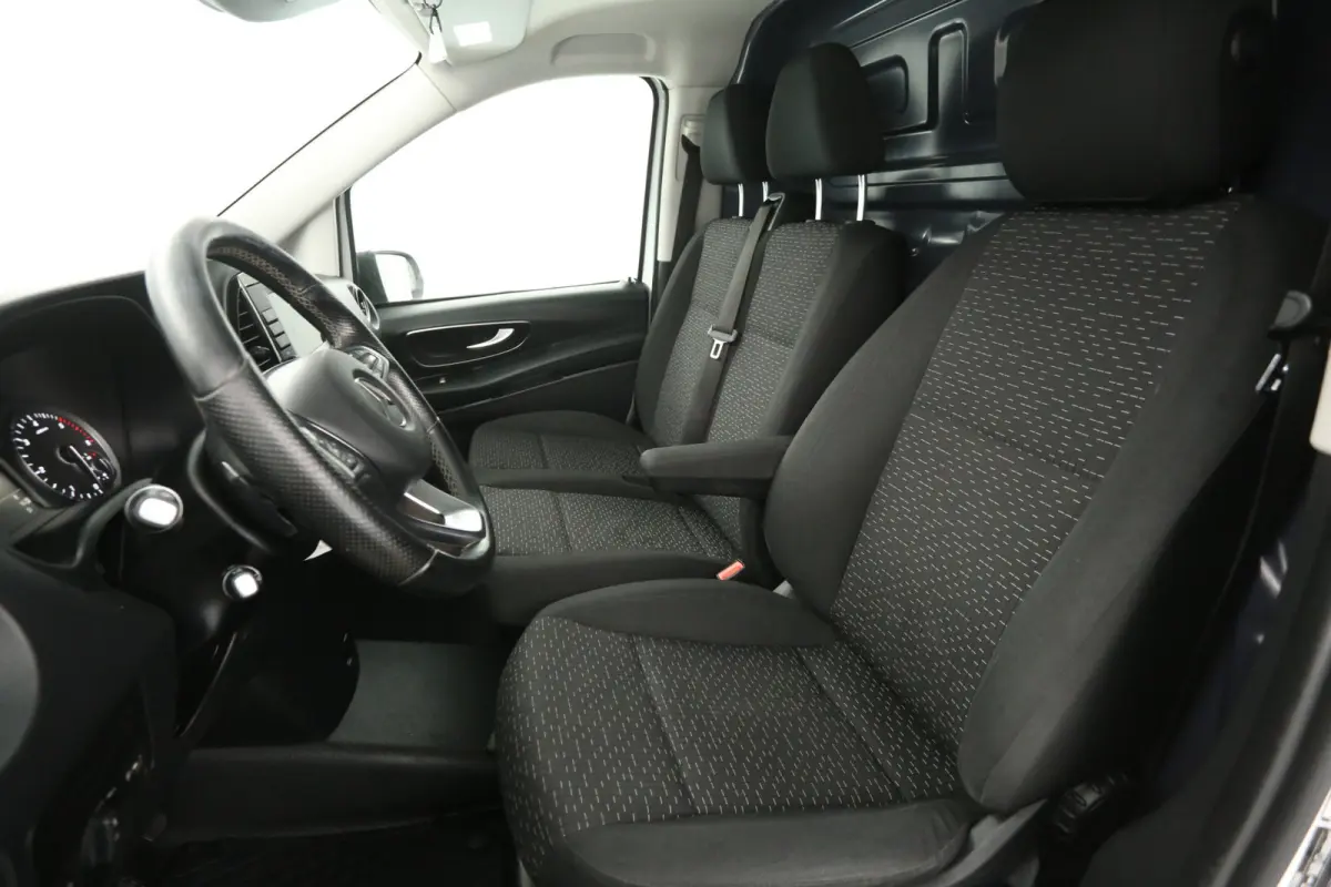 114 CDI Extra Lang | Automaat | Airco | Cruise | Camera | Carplay | 3 Zits | 2xSchuifdeur | Trekhaak