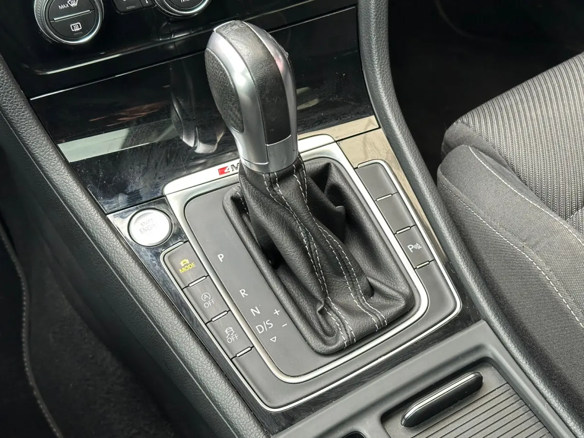 2.0 TSI 4Motion R Aut Navi Camera Pano