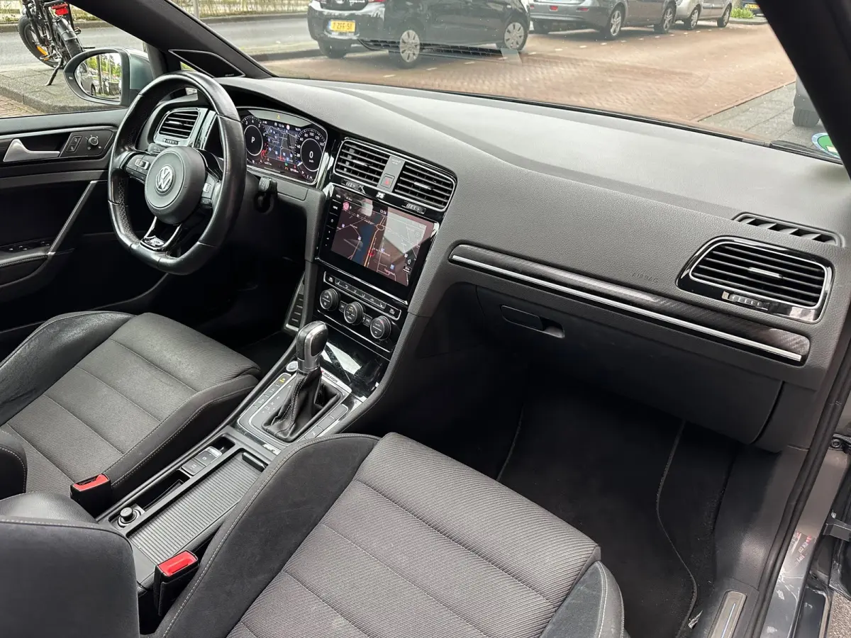 2.0 TSI 4Motion R Aut Navi Camera Pano