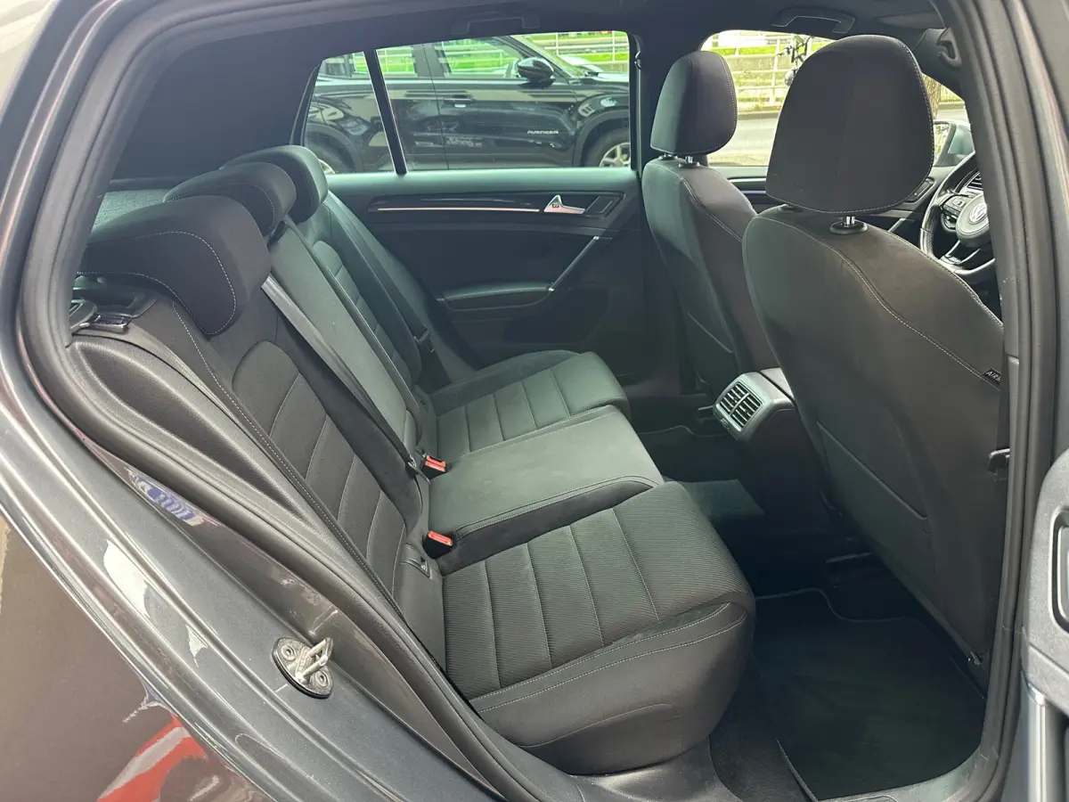 2.0 TSI 4Motion R Aut Navi Camera Pano