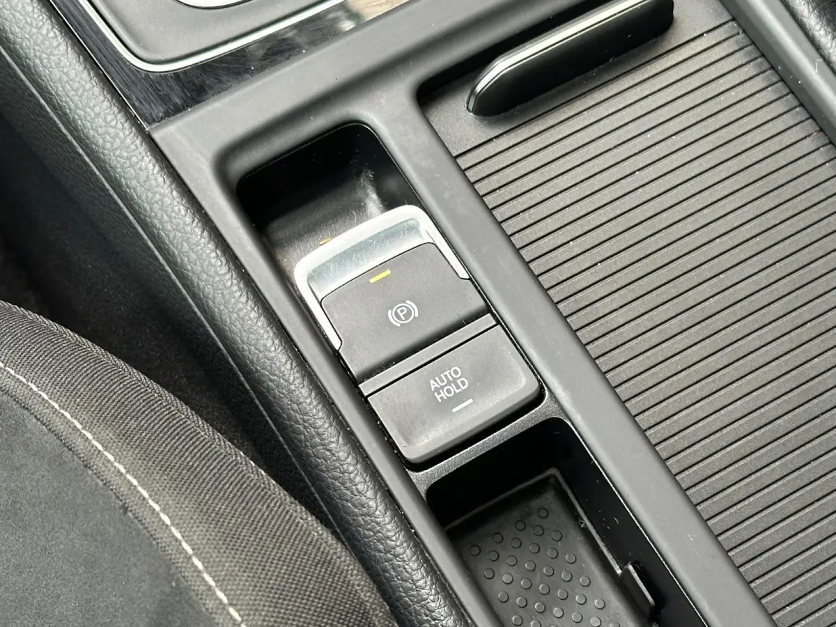 2.0 TSI 4Motion R Aut Navi Camera Pano
