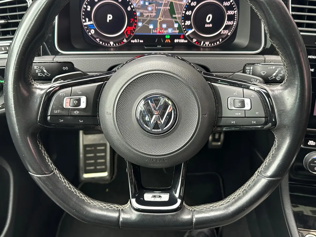 2.0 TSI 4Motion R Aut Navi Camera Pano