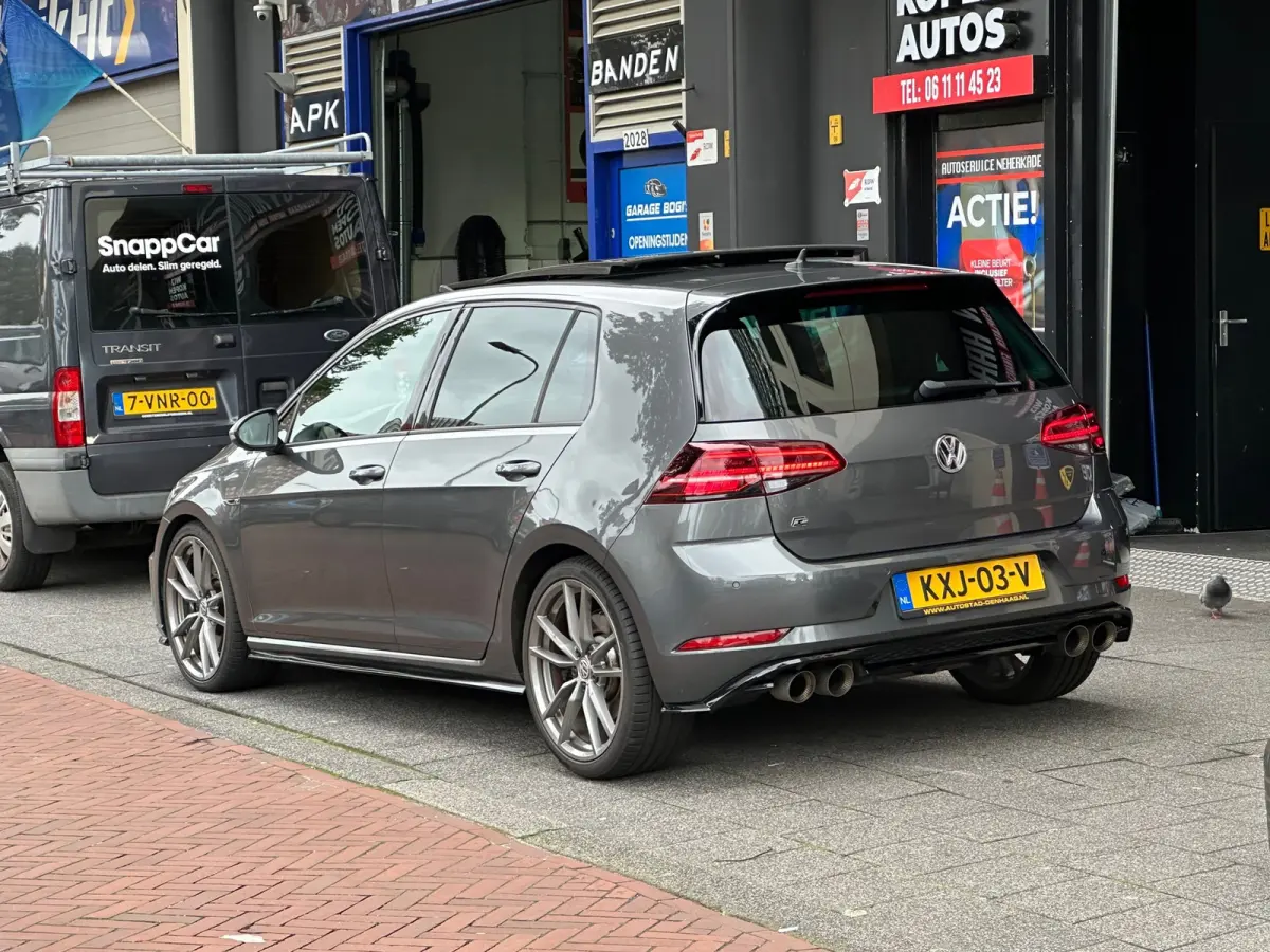 2.0 TSI 4Motion R Aut Navi Camera Pano