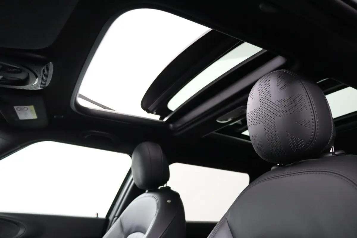 2.0 JCW ALL4 John Cooper Works | Lederen Bekleding | Harman/Kardon | Panoramadak | Head Up