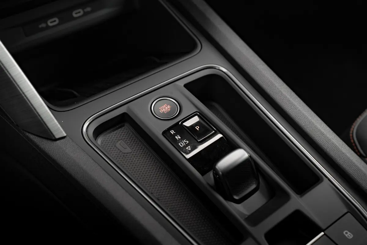 245pk 1.4 e-Hybrid VZ Performance Achteruitrijcamera | Dodehoekdetectie | Adaptive cruise control | Keyless entry
