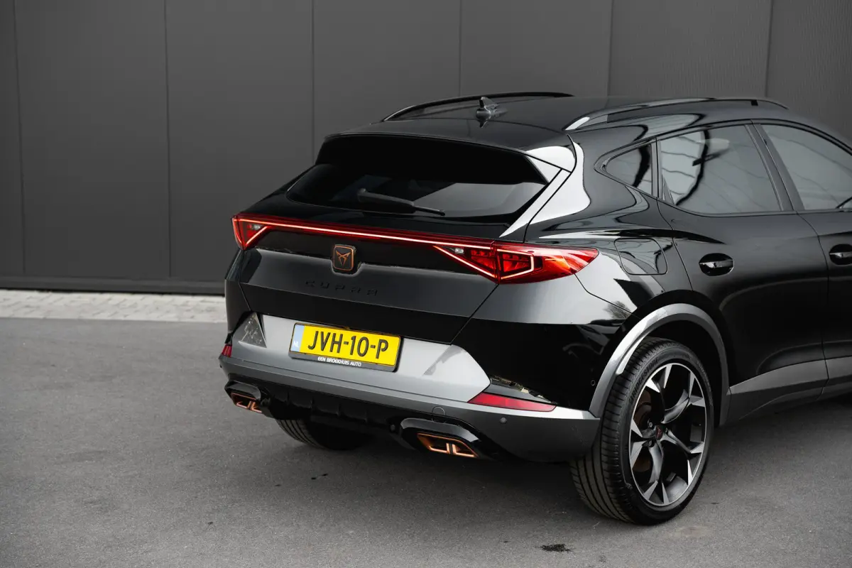 245pk 1.4 e-Hybrid VZ Performance Achteruitrijcamera | Dodehoekdetectie | Adaptive cruise control | Keyless entry