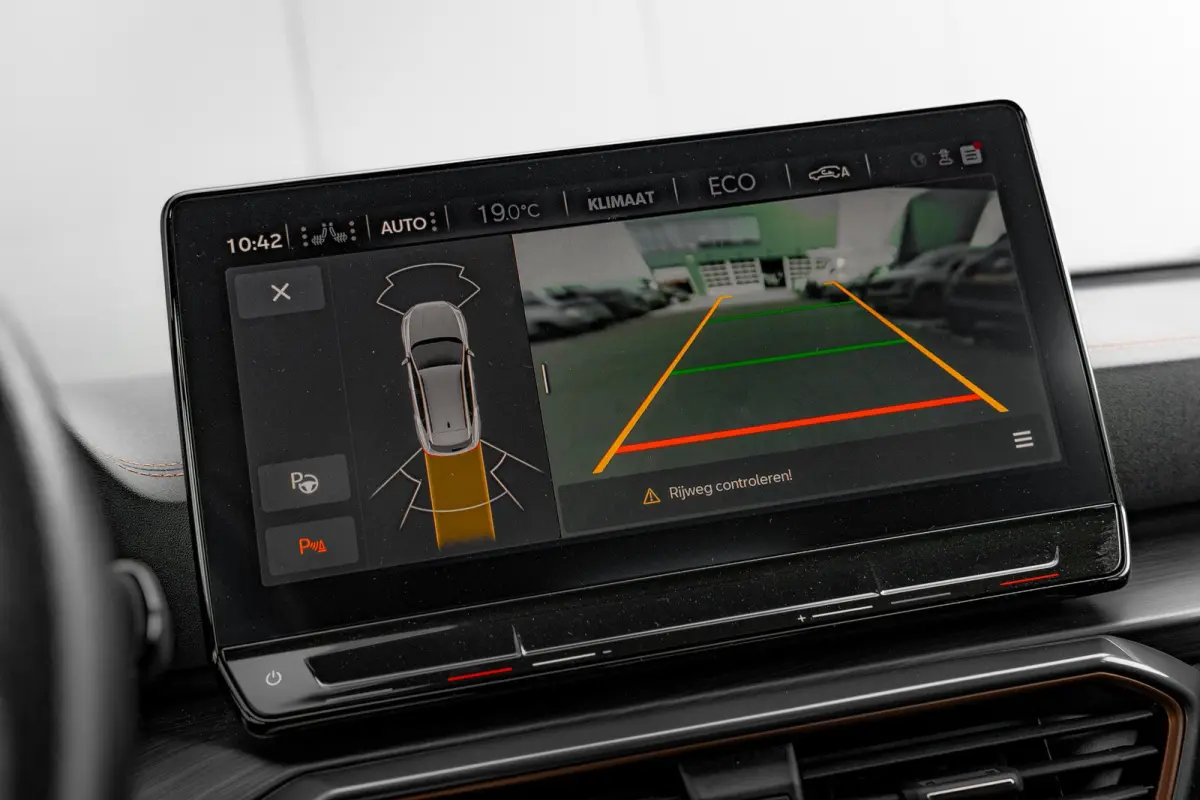 245pk 1.4 e-Hybrid VZ Performance Achteruitrijcamera | Dodehoekdetectie | Adaptive cruise control | Keyless entry