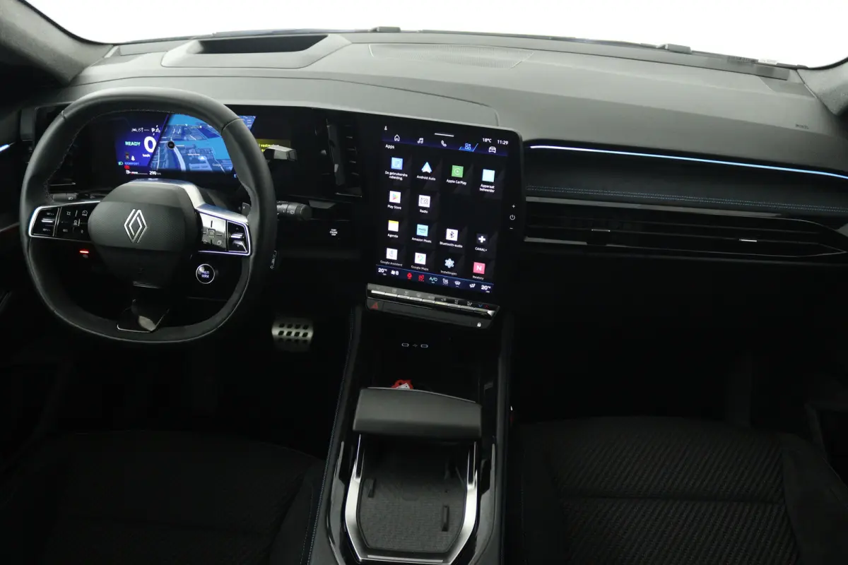 E-Tech full hybrid 200 esprit Alpine 7p. (TREKHAAK, STOEL/STUURVERWARMING, ELEKTR STOELEN, CAMERA, CRUISE ADAPTIEF)
