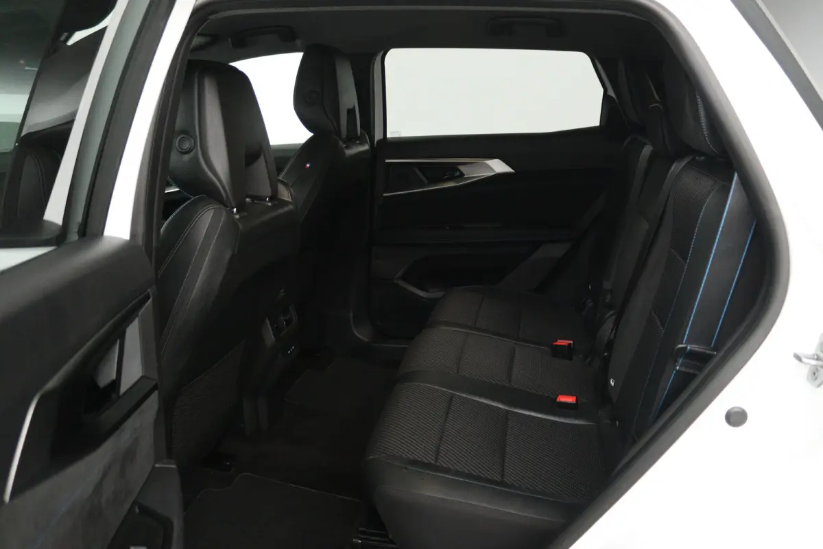 E-Tech full hybrid 200 esprit Alpine 7p. (TREKHAAK, STOEL/STUURVERWARMING, ELEKTR STOELEN, CAMERA, CRUISE ADAPTIEF)