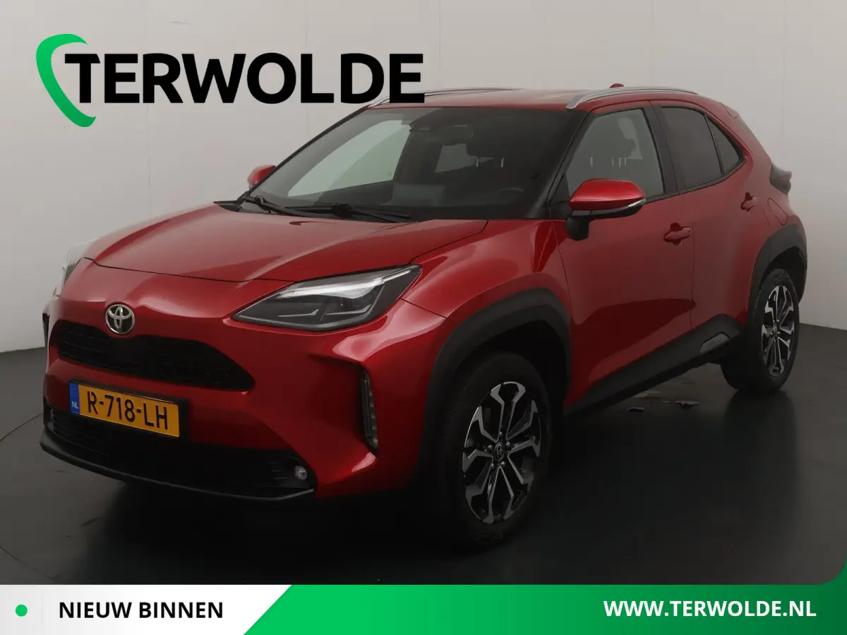 1.5 VVT-I Dynamic | Trekhaak | Parkeercamera | Navigatie |