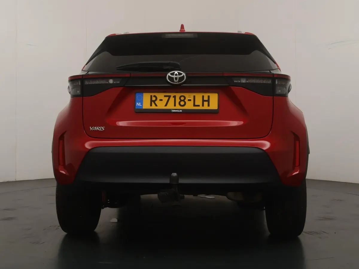 1.5 VVT-I Dynamic | Trekhaak | Parkeercamera | Navigatie |
