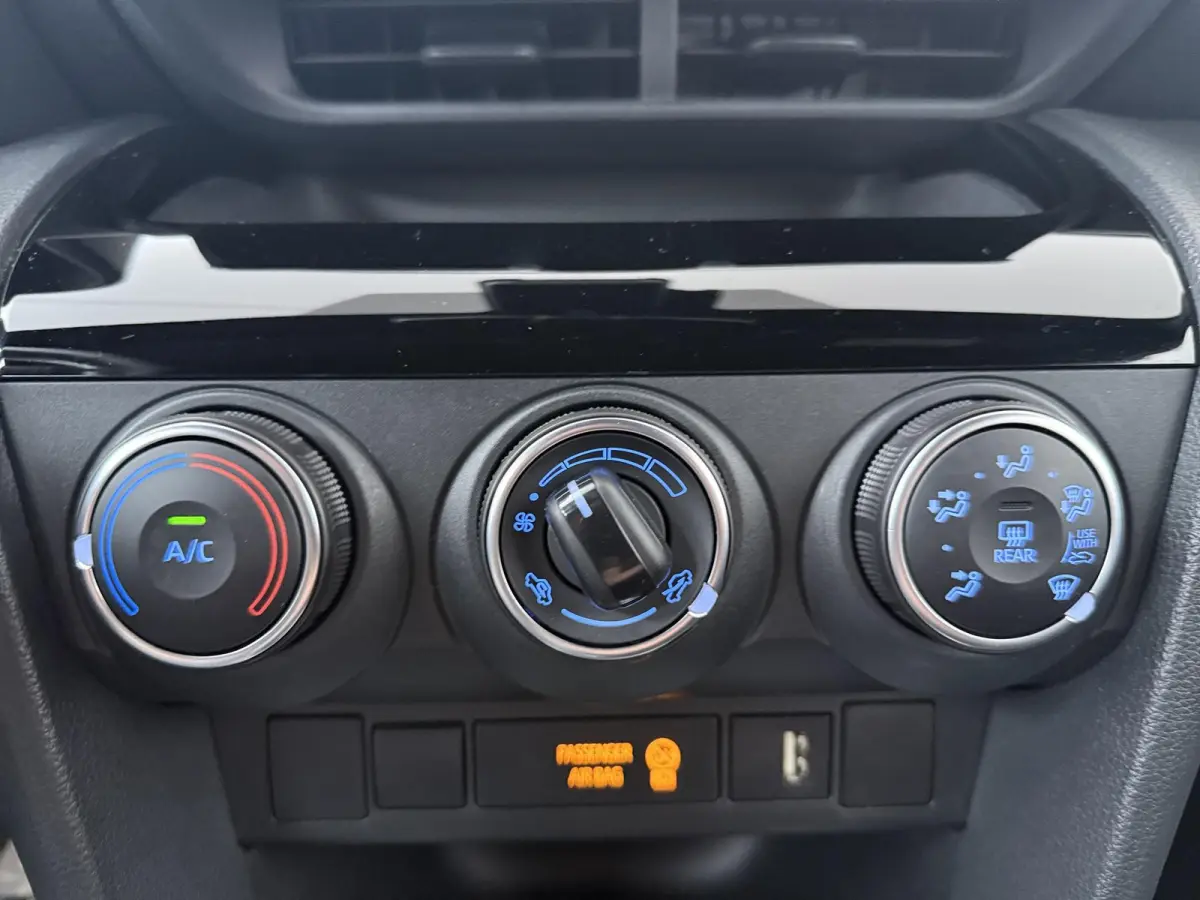 1.5 VVT-I Dynamic | Trekhaak | Parkeercamera | Navigatie |