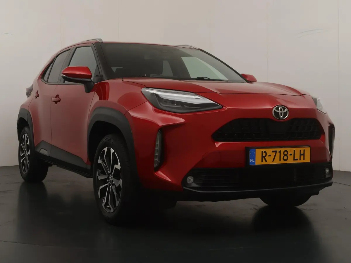 1.5 VVT-I Dynamic | Trekhaak | Parkeercamera | Navigatie |