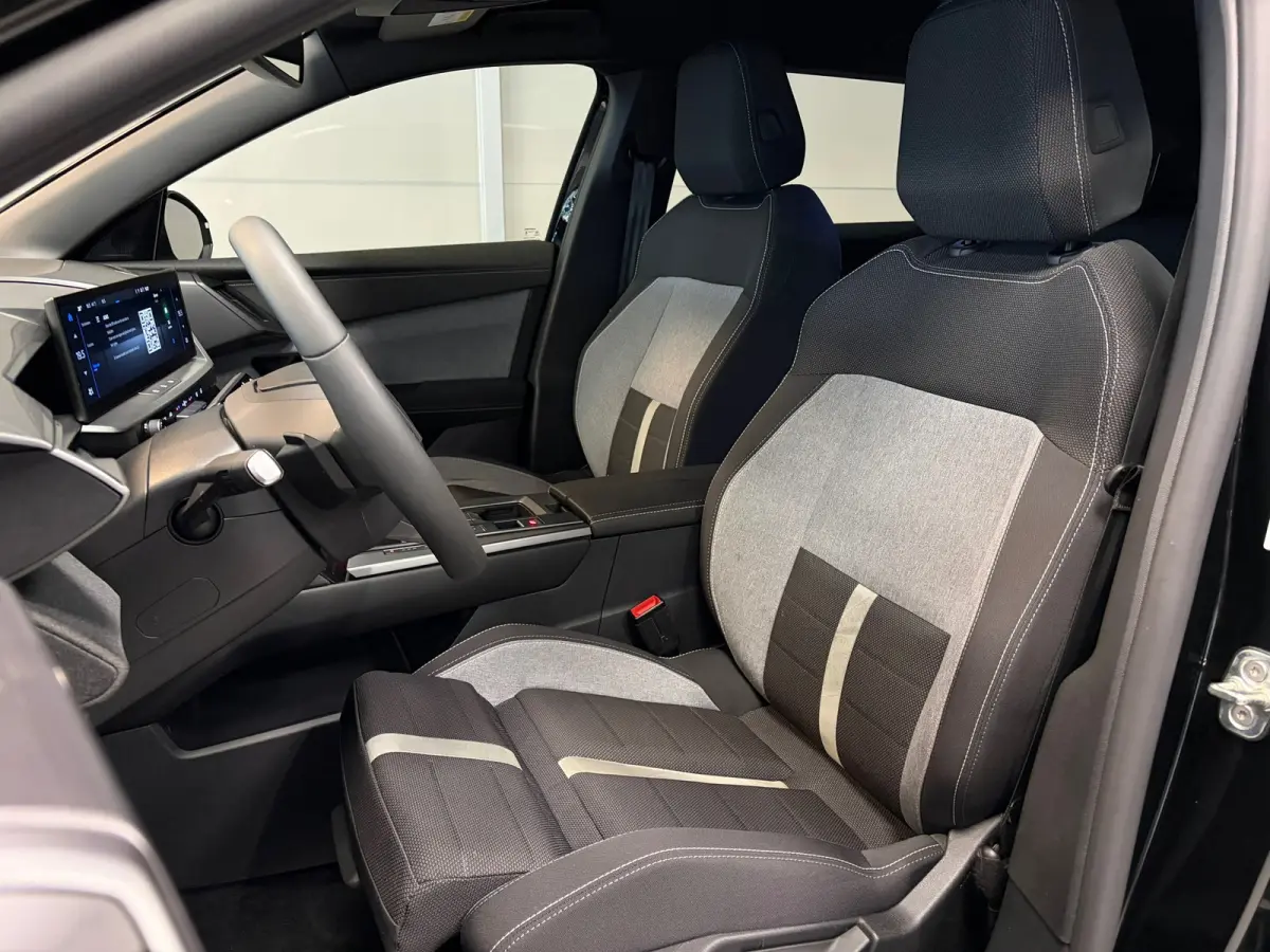 GS 1.2 Turbo Hybrid 145pk | Cruise control adaptief | Camera | Navigatie | Digitale cockpit |
