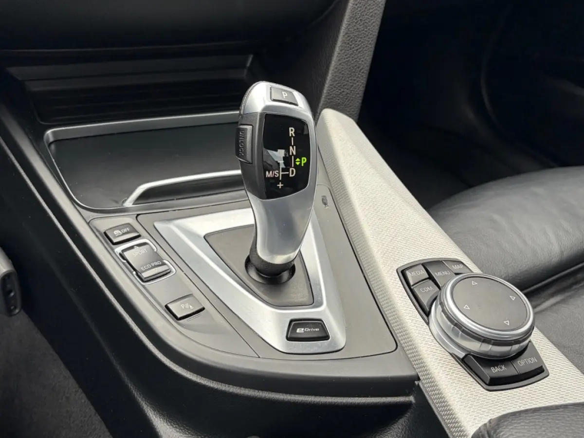 330e M Sport Shadow Leder Navi LED Cruise SOH 91% NL-auto