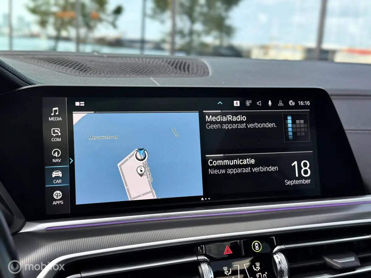 xDrive45e M-Sport |Pano |Sfeer |HUD |Spoilerpakket
