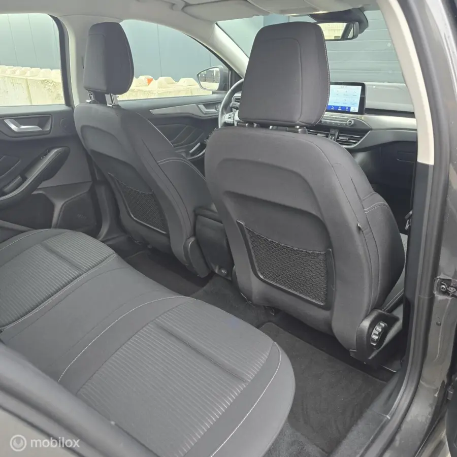 1.0 EcoBoost Titanium Business 2e eig dealerond