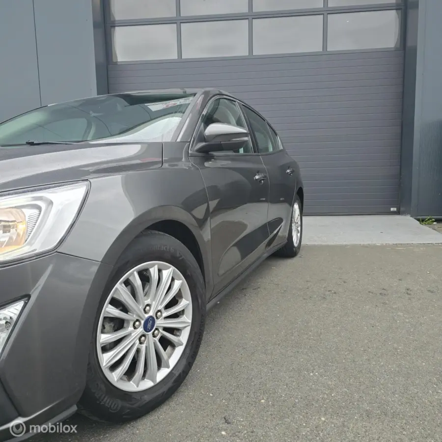 1.0 EcoBoost Titanium Business 2e eig dealerond