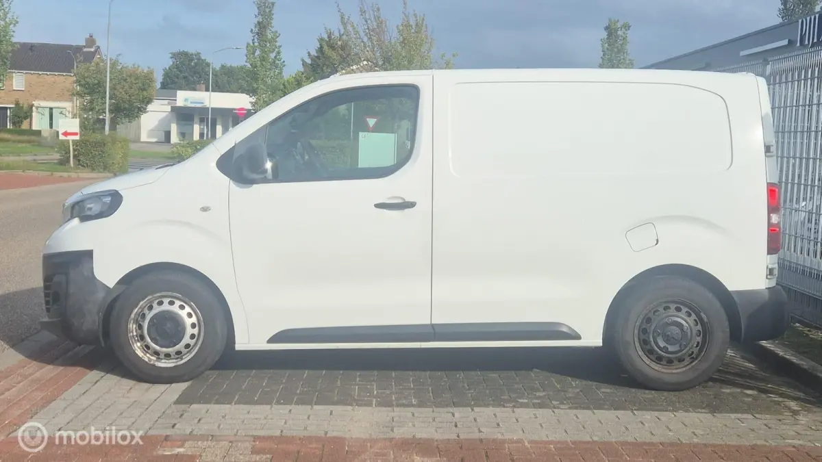 Bestel 226C 1.6 BlueHDI 95 Premium AIRCO