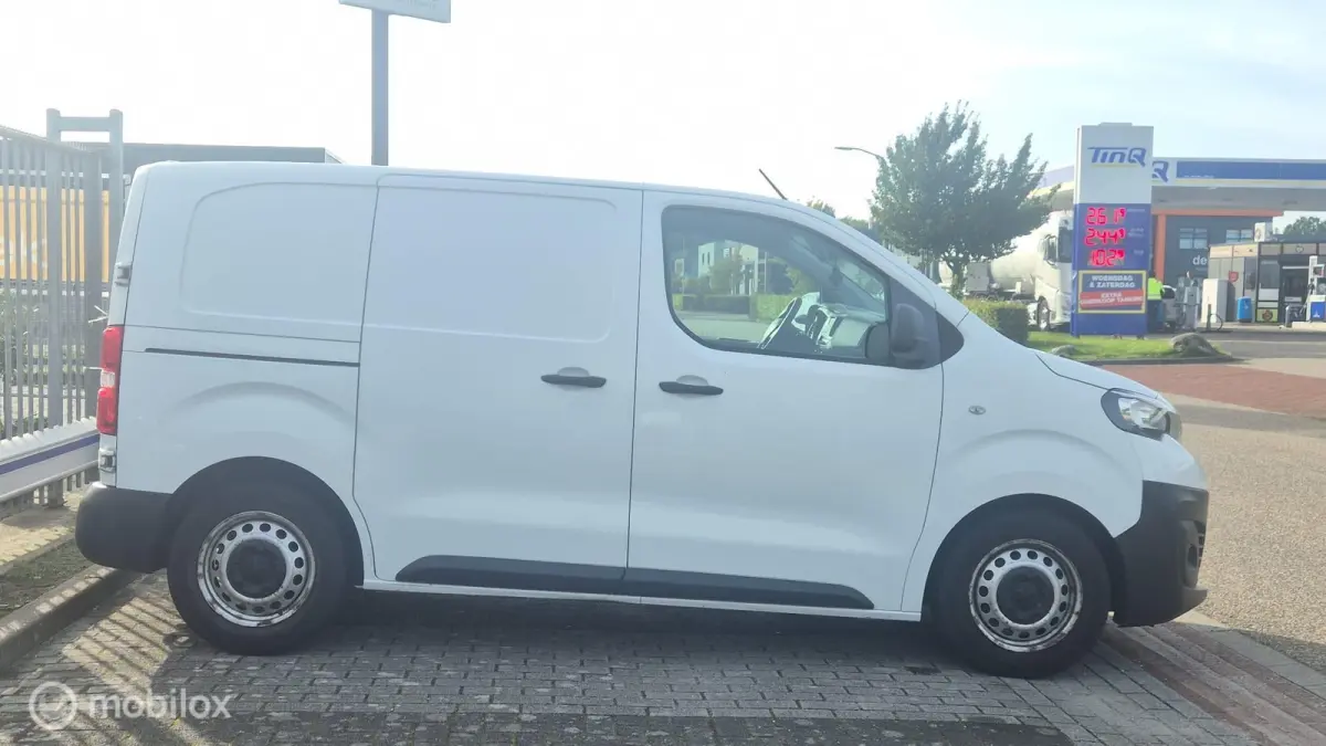 Bestel 226C 1.6 BlueHDI 95 Premium AIRCO