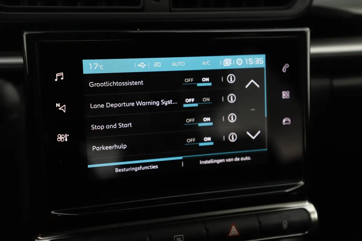 1.2 PureTech Feel Navigatie Carplay Android Climate Cruise Control Rijstrooksensor Parkeersensor
