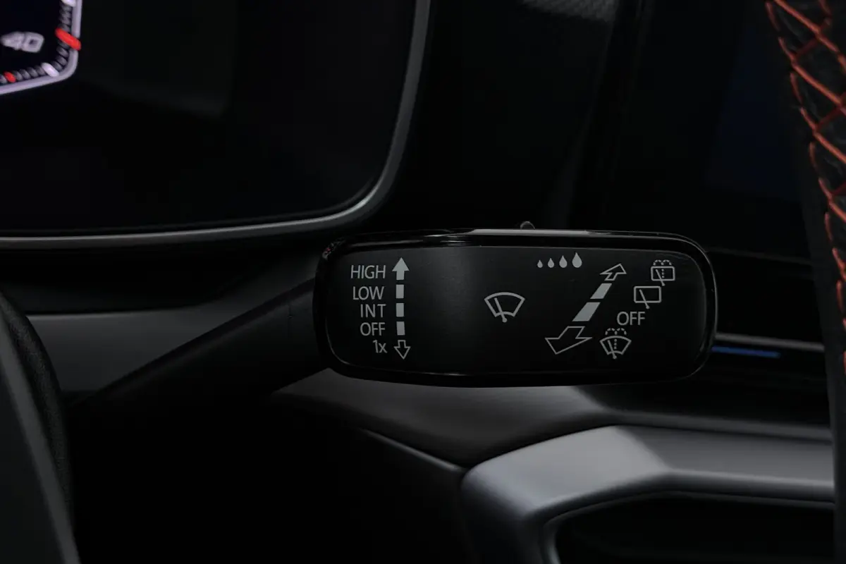 1.0 TSI FR Business Intense (DIGITALE COCKPIT, CRUISE ADAPTIEF, NAVIGATIE)