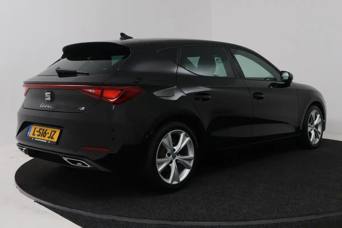 1.0 TSI FR Business Intense (DIGITALE COCKPIT, CRUISE ADAPTIEF, NAVIGATIE)