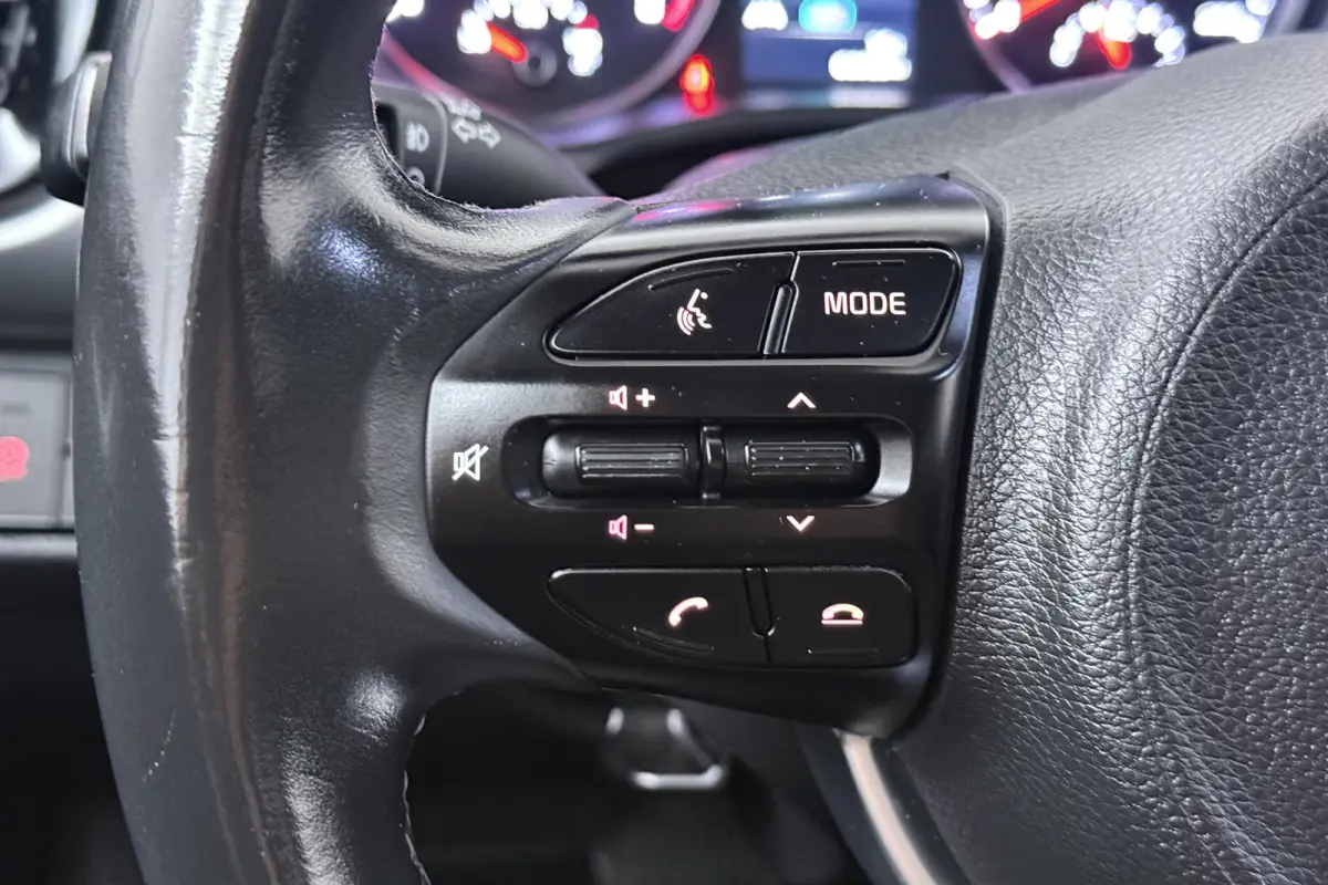 1.0 T-GDi MHEV DynamicPlusLine (CAMERA, NAVIGATIE, LANE-ASSIST, PARKEERSENSOREN)