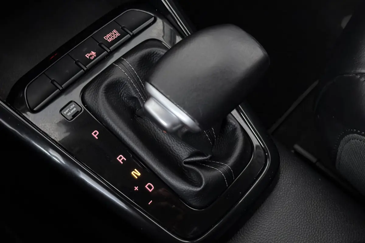 1.0 T-GDi MHEV DynamicPlusLine (CAMERA, NAVIGATIE, LANE-ASSIST, PARKEERSENSOREN)