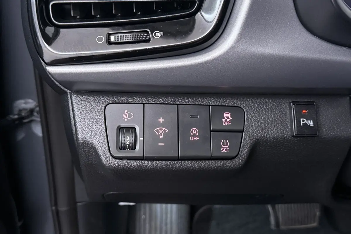 1.0 T-GDi MHEV DynamicPlusLine (CAMERA, NAVIGATIE, LANE-ASSIST, PARKEERSENSOREN)