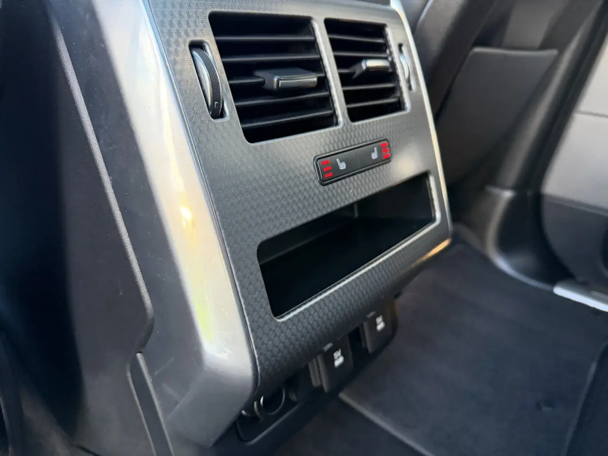 3.0 TDV6 HSE Dynamic Panoramadak Trekhaak Stuurwielverwarming Stoelventilatie 21 Inch Meridian Sound Laser-LED-koplamp InControl Secure Keyless Entry Luchtvering