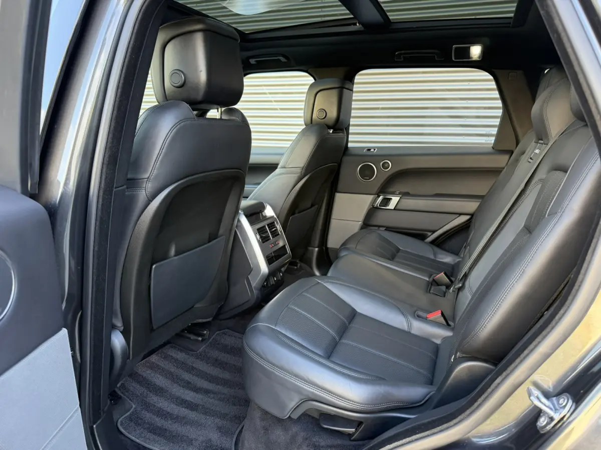 3.0 TDV6 HSE Dynamic Panoramadak Trekhaak Stuurwielverwarming Stoelventilatie 21 Inch Meridian Sound Laser-LED-koplamp InControl Secure Keyless Entry Luchtvering