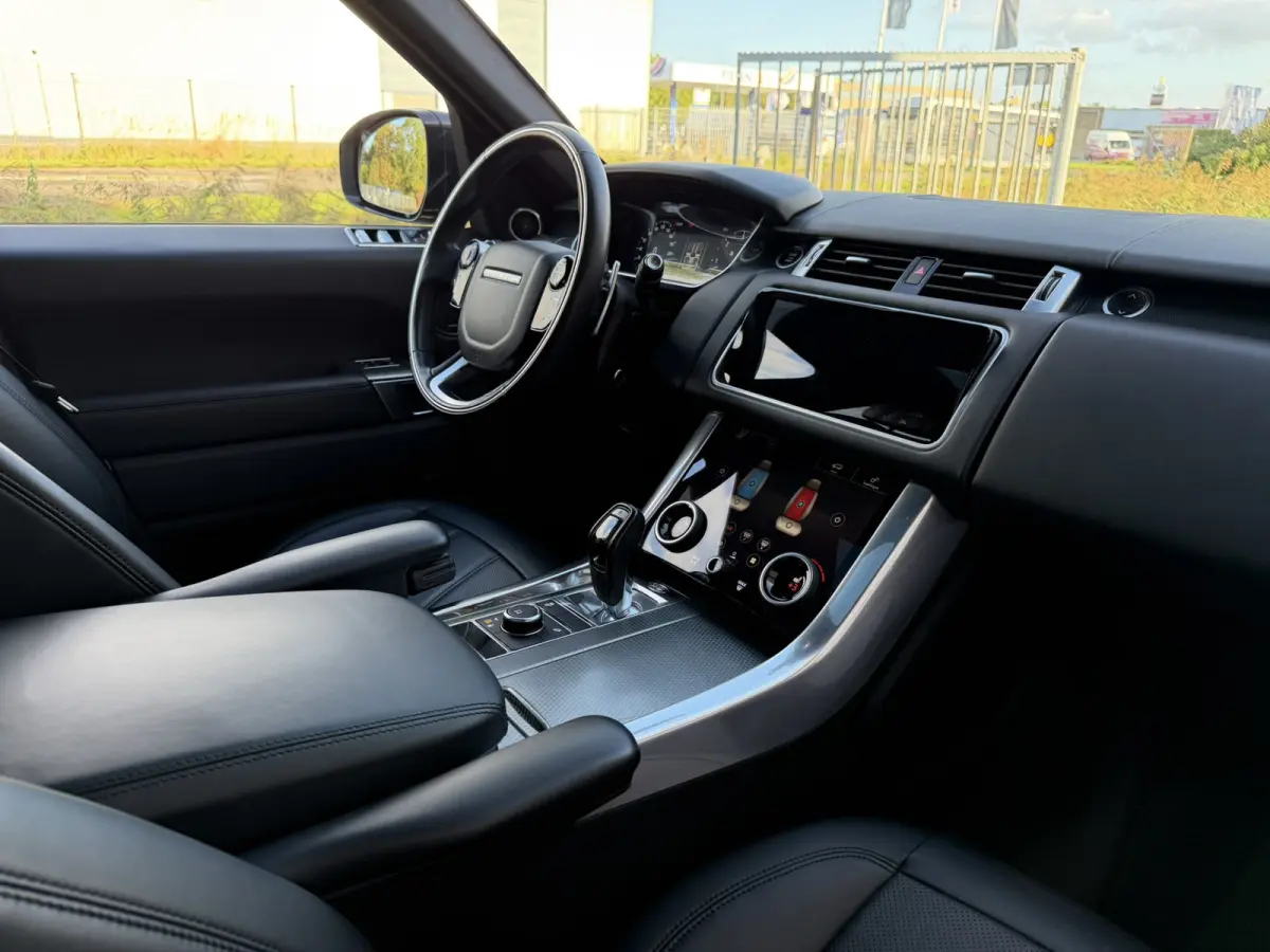 3.0 TDV6 HSE Dynamic Panoramadak Trekhaak Stuurwielverwarming Stoelventilatie 21 Inch Meridian Sound Laser-LED-koplamp InControl Secure Keyless Entry Luchtvering