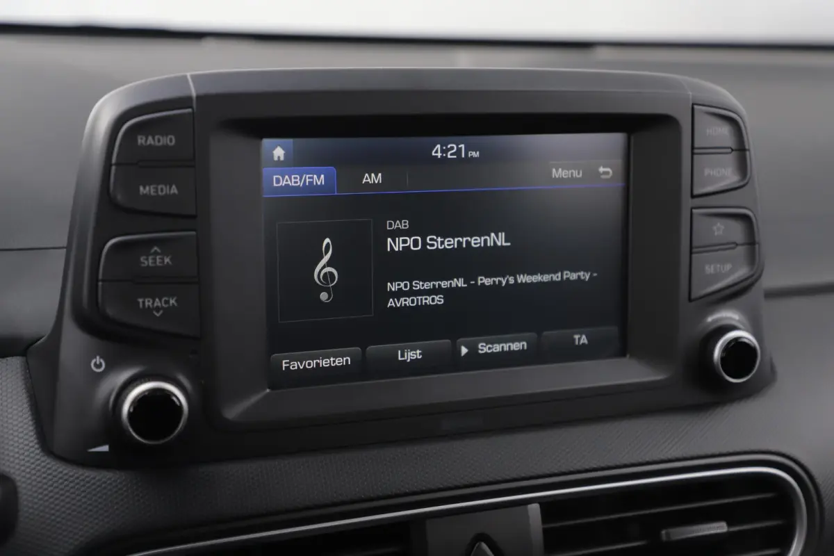 1.0T Comfort Trekhaak Navigatie Achteruitrijcamera Carplay Android Climate Cruise Control LMV