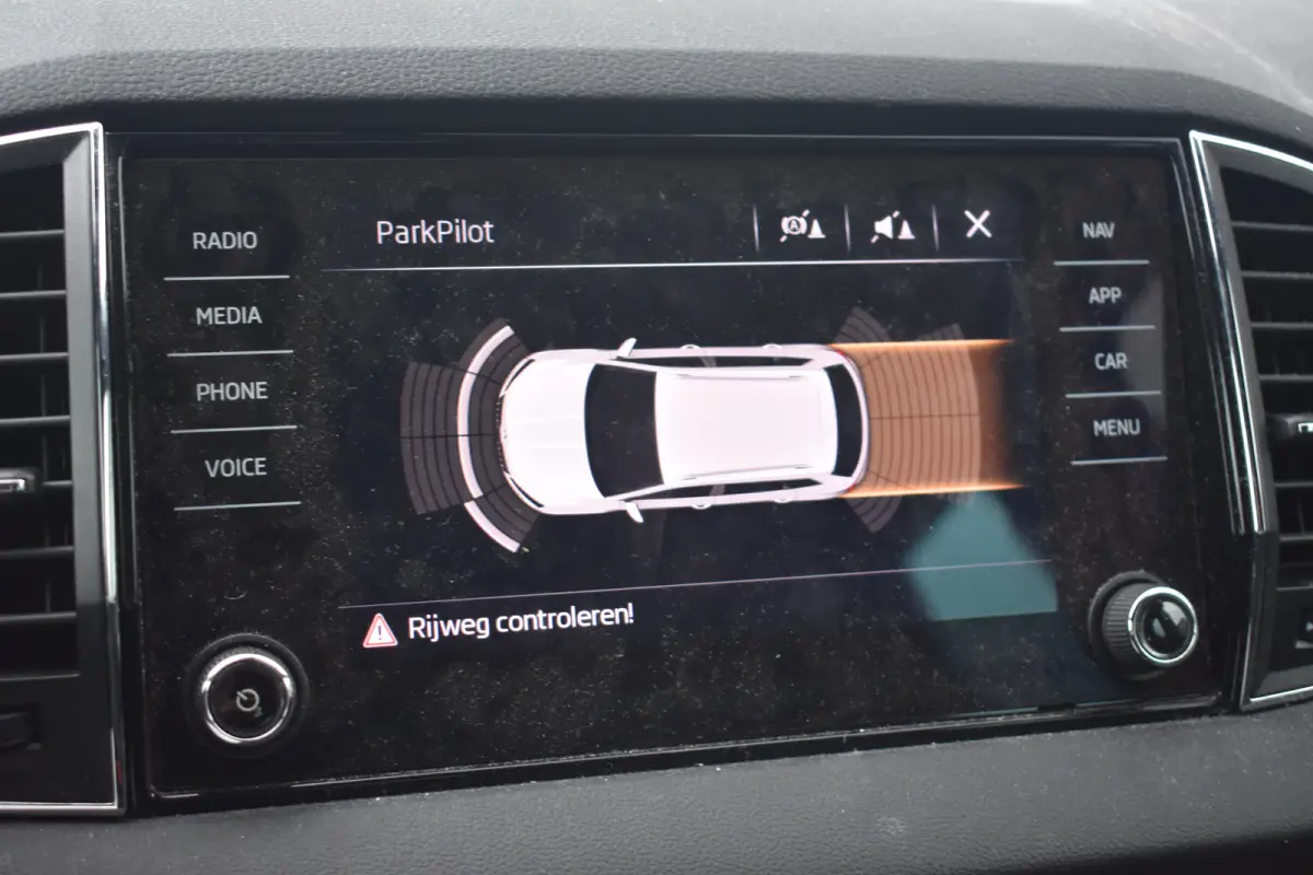 1.5 TSI 150PK DSG-7 Sportline Business | TREKHAAK | STOELVERW. | CAMERA | APP. CONNECT | CRUISE CONTROL | NAVIGATIE | LED | DAB+