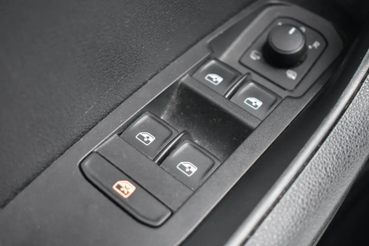 1.5 TSI 150PK DSG-7 Sportline Business | TREKHAAK | STOELVERW. | CAMERA | APP. CONNECT | CRUISE CONTROL | NAVIGATIE | LED | DAB+