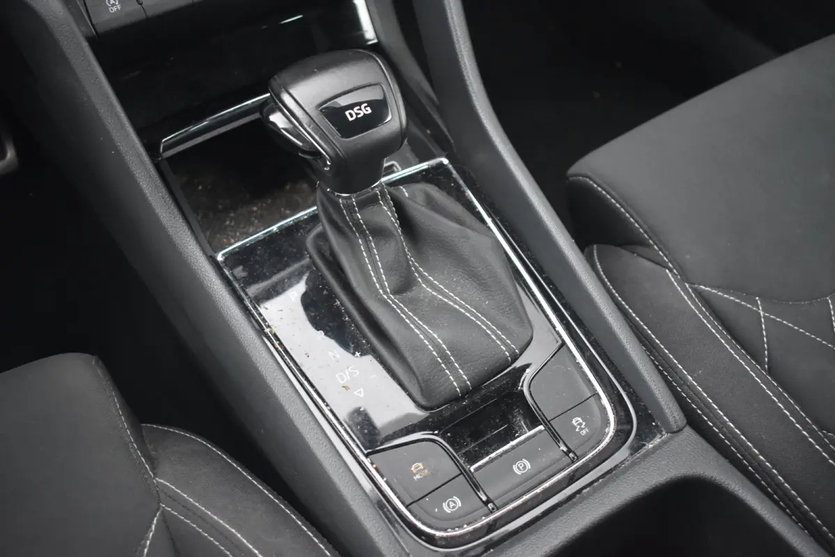 1.5 TSI 150PK DSG-7 Sportline Business | TREKHAAK | STOELVERW. | CAMERA | APP. CONNECT | CRUISE CONTROL | NAVIGATIE | LED | DAB+