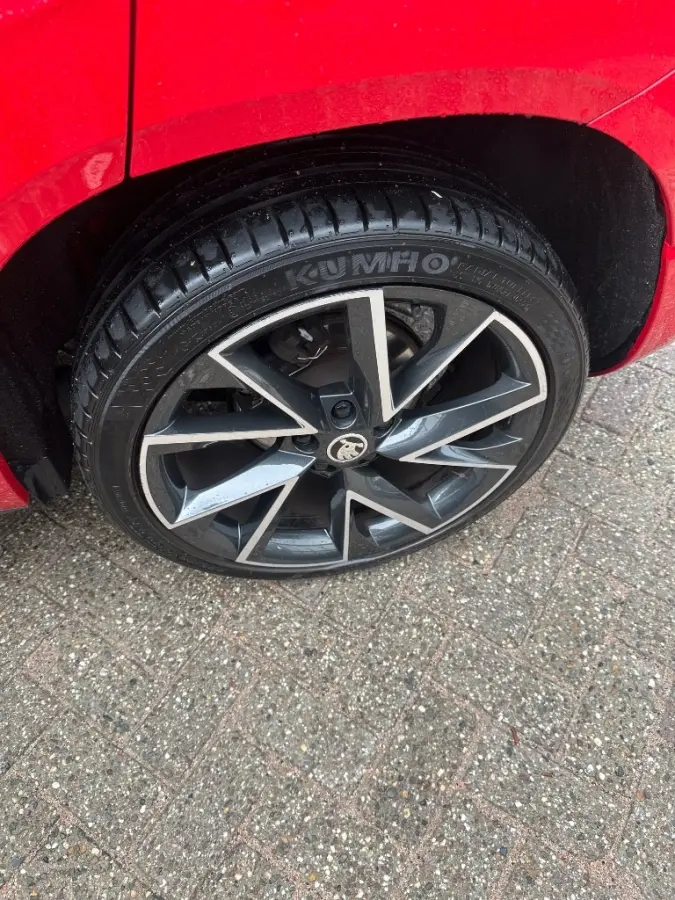 1.5 TSI 150PK DSG-7 Sportline Business | TREKHAAK | STOELVERW. | CAMERA | APP. CONNECT | CRUISE CONTROL | NAVIGATIE | LED | DAB+