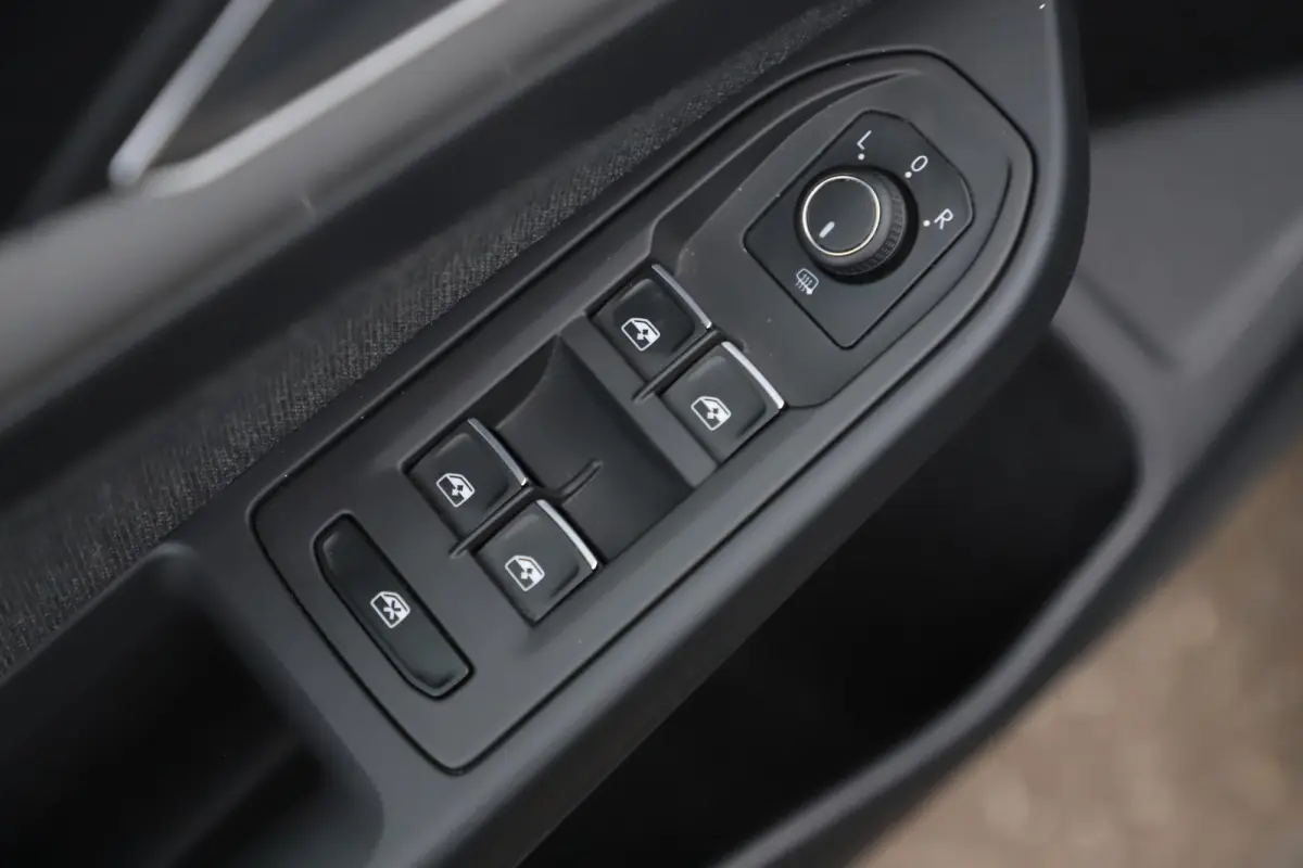 1.0 TSI Life Virtual Navigatie Achteruitrijcamera Carplay Android Adaptive Cruise Parkeersensor