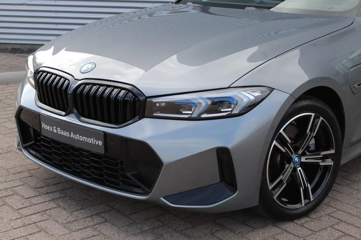 320e M-Pakket/Pano/Trekhaak/Camera/Facelift