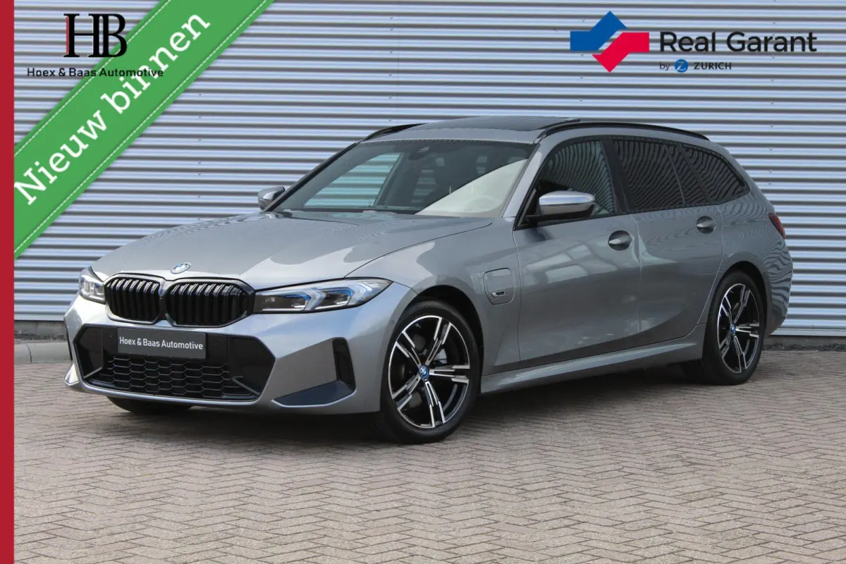 320e M-Pakket/Pano/Trekhaak/Camera/Facelift